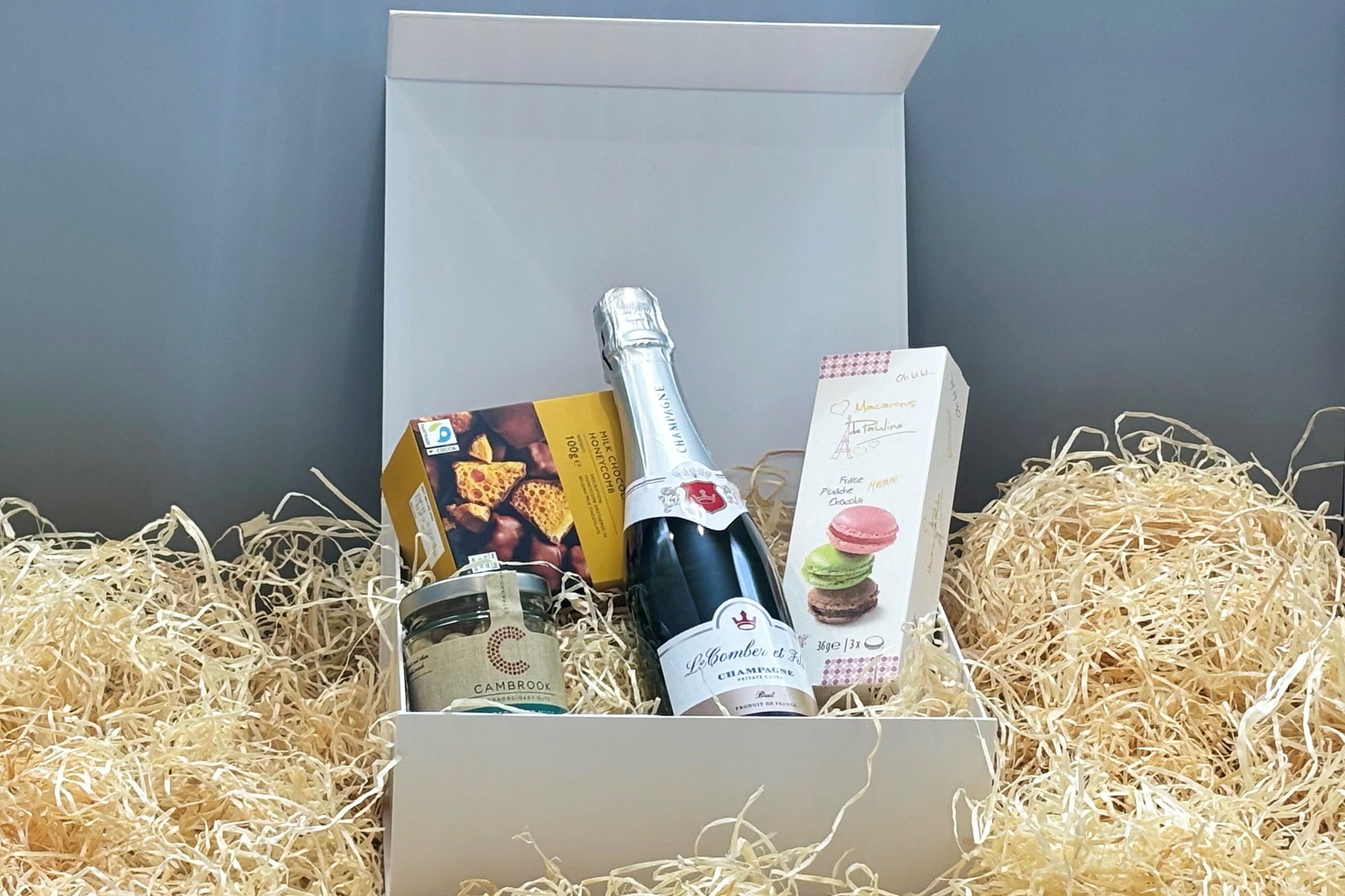 Demi Deluxe | Hampers by Frisky Partridge